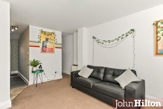GFF, 37, Coombe Terrace, Brighton photo 2