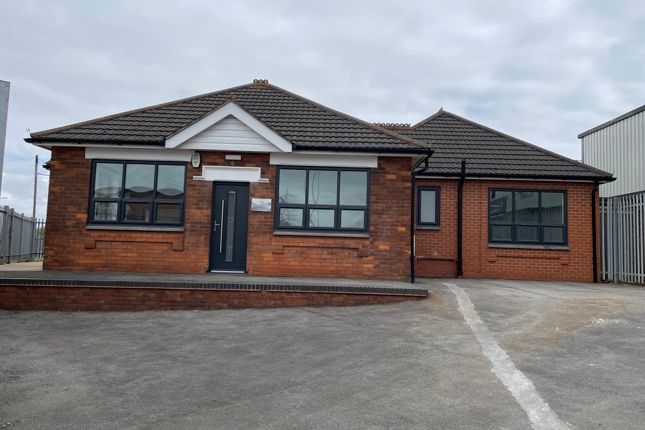 Office to let in The Old Gatehouse, Wilton Road Industrial Estate, Humberston, Grimsby, North East Lincolnshire