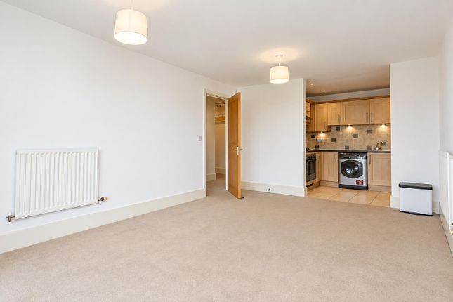 39, Singleton Drive, Milton Keynes photo 5