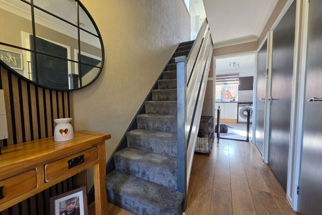 14, Fylde Close, Barnsley photo 2