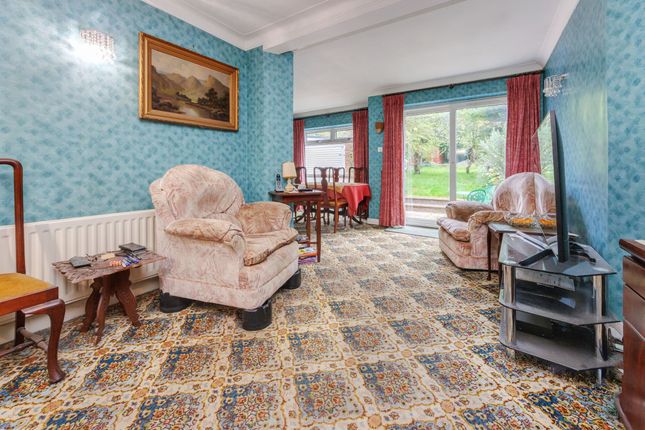 25 Netherby Gardens, Enfield photo 4