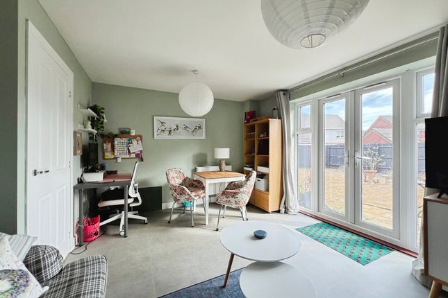 76, Spitfire Road, Southam photo 4