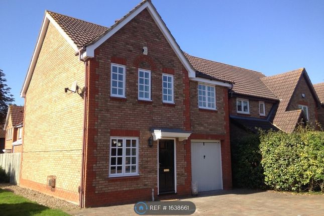 Detached house to rent in Redding Close, Dartford