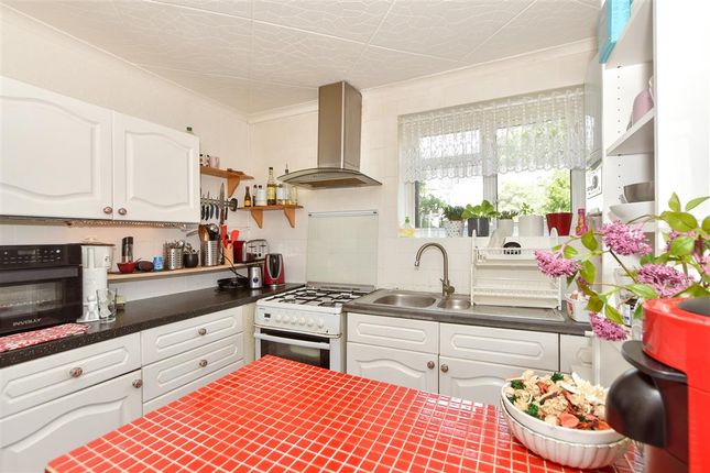 Thumbnail Terraced house for sale in Morley Road, London