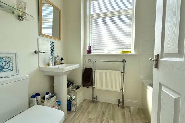 20, Brighton Avenue, Gosport photo 4