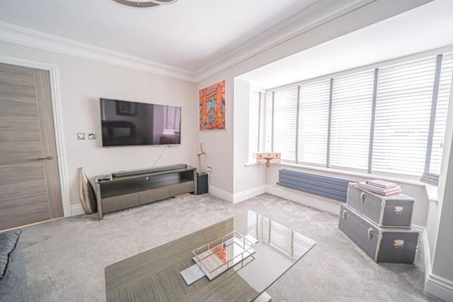 31, Sefton St, London photo 5