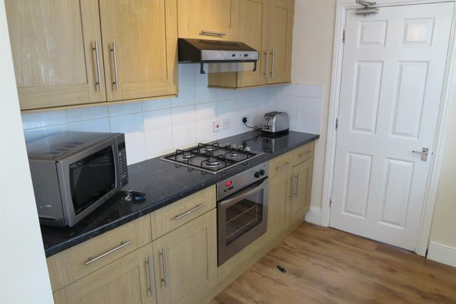 11a, Barnsfold Avenue, Manchester photo 3