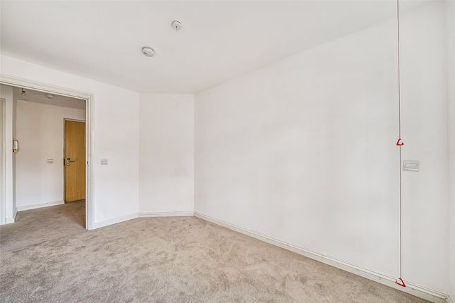 Flat 10, Moorlands, 17, Beddington Gardens, Wallington photo 4