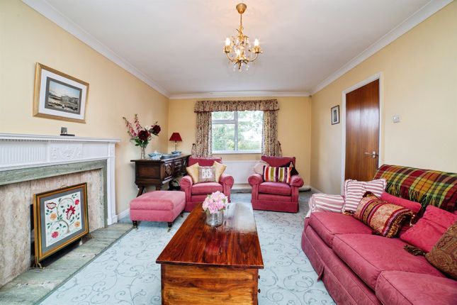 Westlands, Wingfield Road, Alfreton photo 4