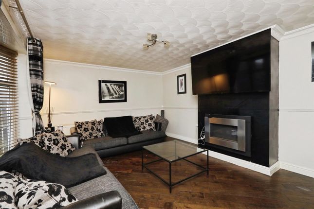 76, Kingston Road, Worksop photo 2