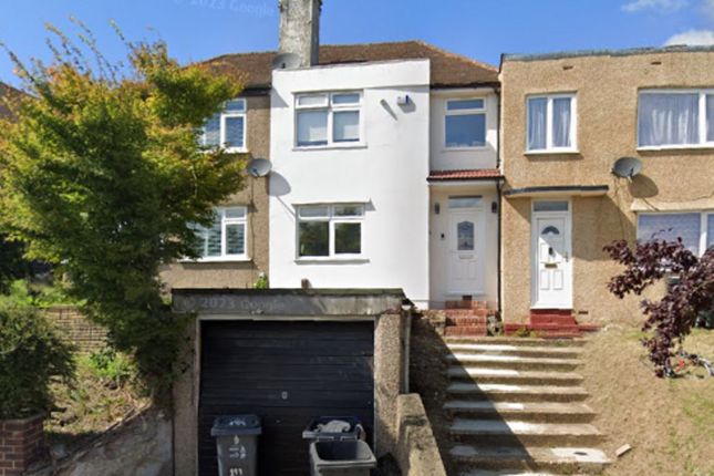 Thumbnail Semi-detached house to rent in Addington Road, Croydon, 8