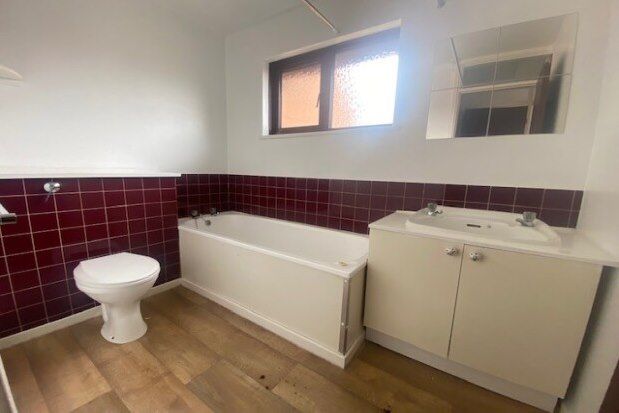 Property to rent in Whitecroft, Swanley