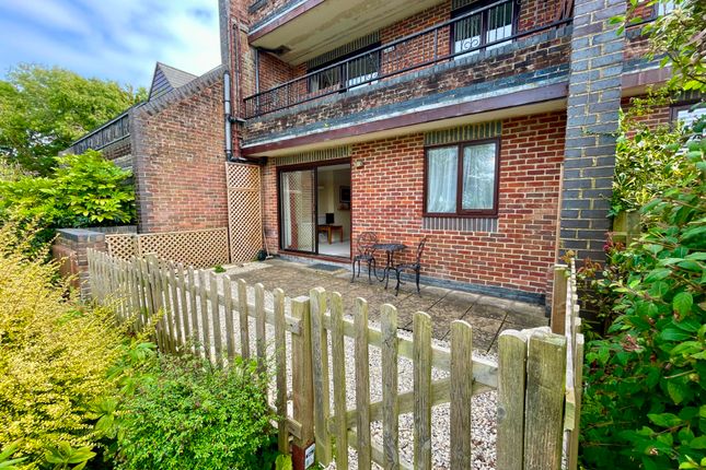 Flat 2 Marina View, 29 Park Road, Swanage photo 2