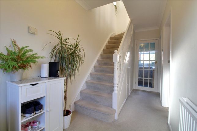 9, Highfield Chase, Hampshire photo 3