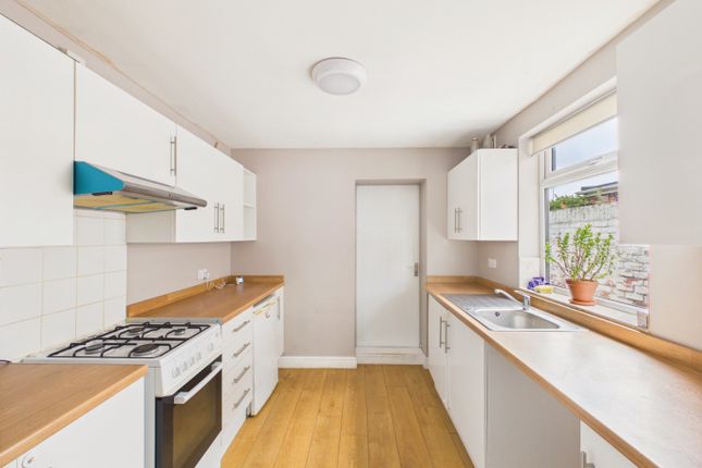 30 Ceylon Street, Hull, East Riding of Yorkshire photo 3
