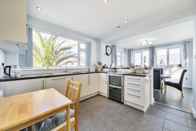 24, Swanswood Gardens, Bideford photo 3