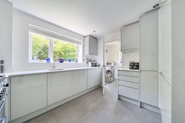 1 Oakwood Close, Oswestry photo 2