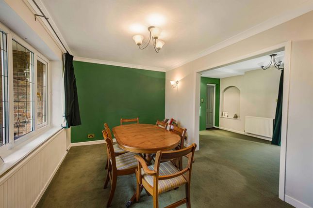2a Carlton Road, Altrincham photo 3