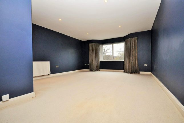 4, Feversham Gate, York photo 2
