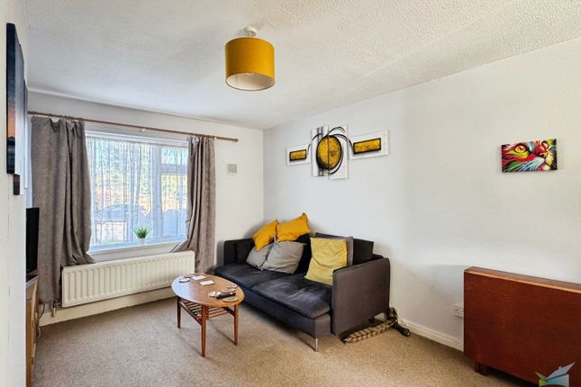 48, Nine Acres, Ashford photo 4