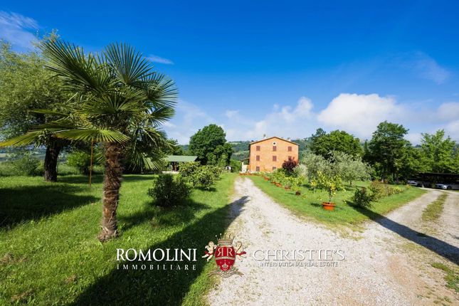 Detached house for sale in Montone, 06014, Italy