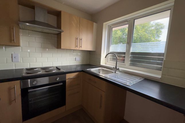 14, Bronte Court, Hull photo 2