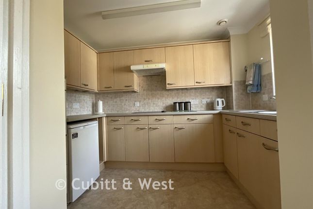 Portman Court, Grange Road, Uckfield photo 4
