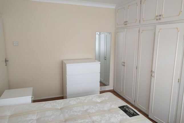 28, Kings Close, London photo 2