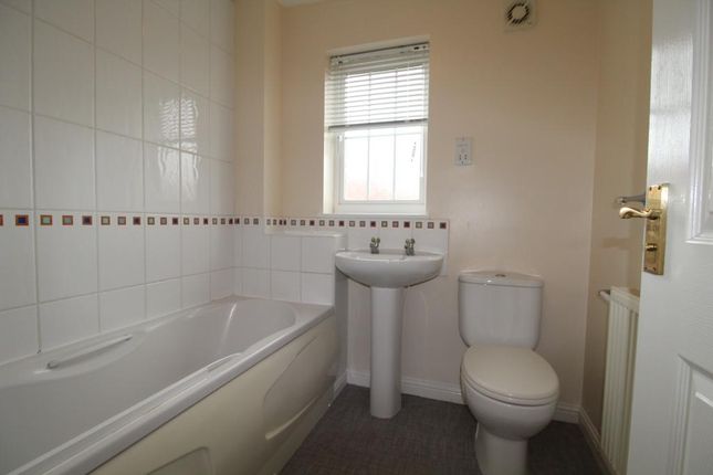 11 Merle Way, Cambridge, Lower Cambourne photo 4