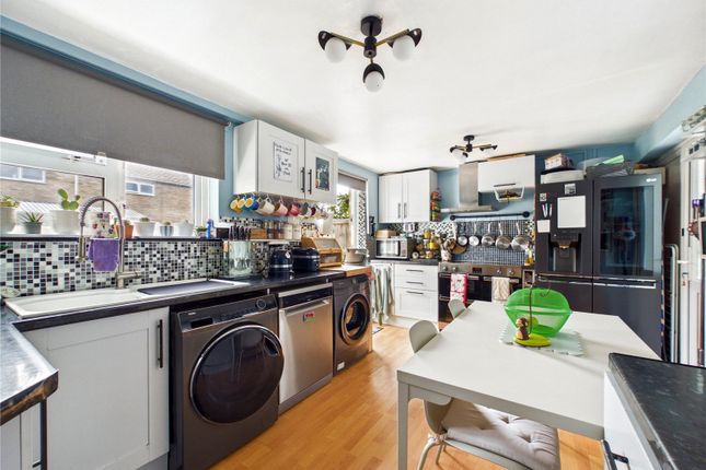 34, Lindsey Avenue, Sudbury photo 2