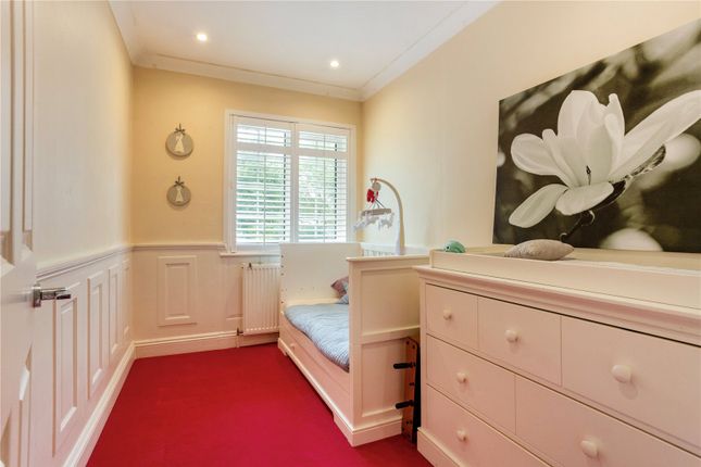 Terraced house for sale in The Avenue, Liphook
