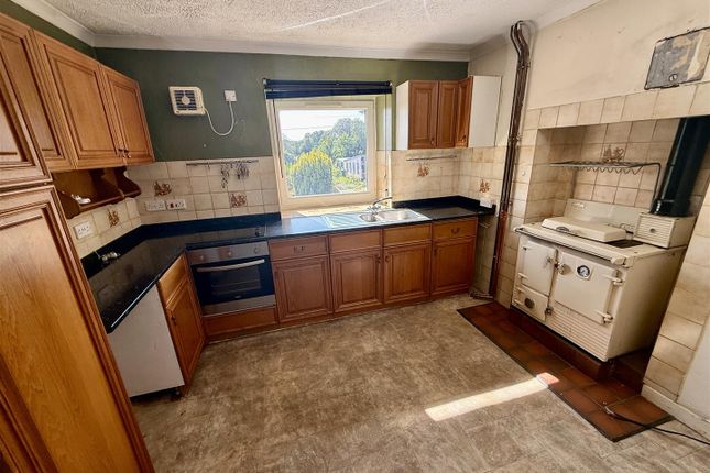 Teifi View, 6, Highmead Terrace, Llanybydder photo 2