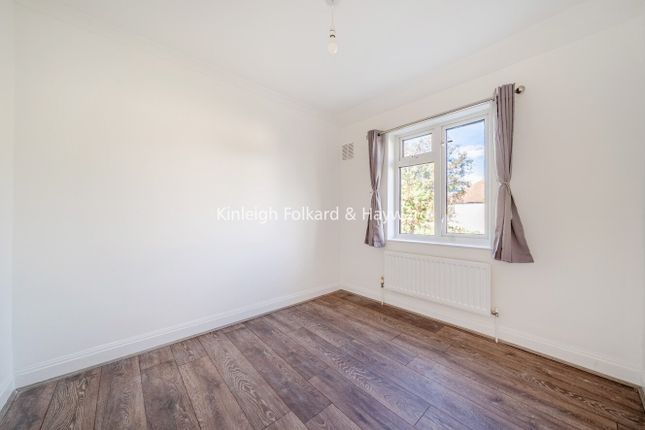 19, Burnham Crescent, Kent photo 4