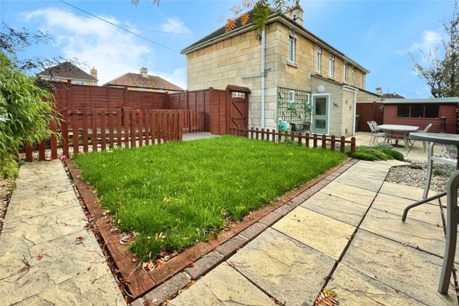 3, Kingston Avenue, Wiltshire photo 4