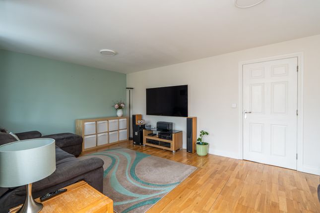 2, Sartoris Close, Warsash photo 4