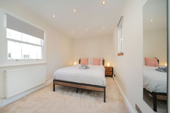 86C, Warwick Way, London photo 2