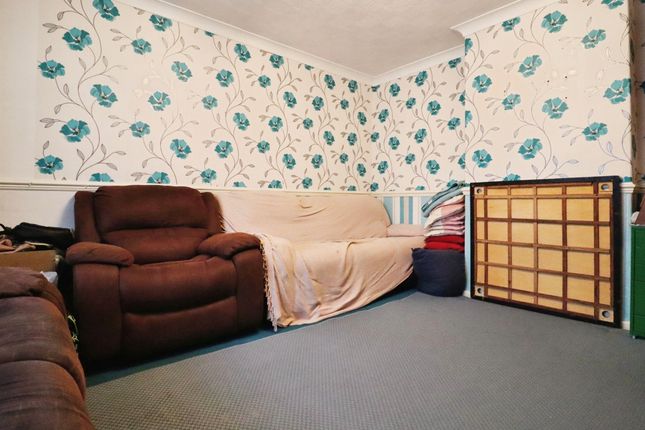 91, Highmead Road, Cardiff photo 2