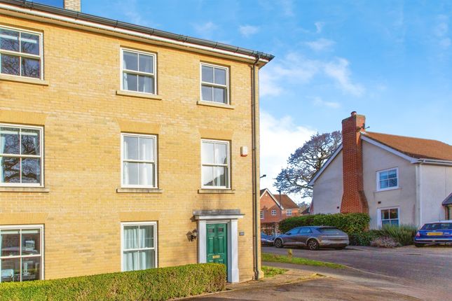 Thumbnail Town house for sale in South Park Drive, Papworth Everard, Cambridge