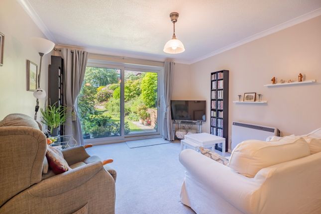 St Philips Court,Flat 10, Sandhurst Road, Tunbridge Wells photo 2