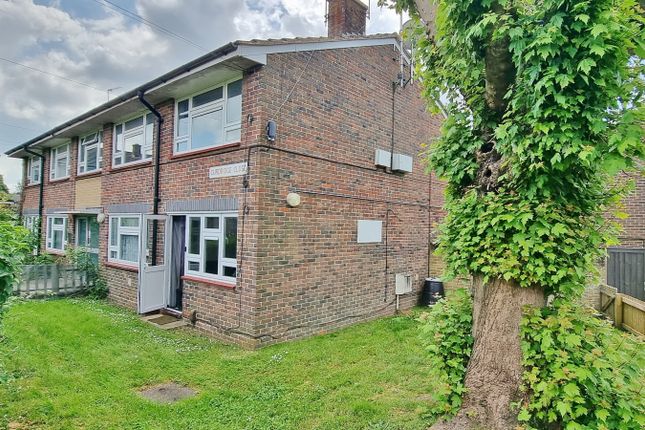 Thumbnail Flat for sale in Curdridge Close, Havant