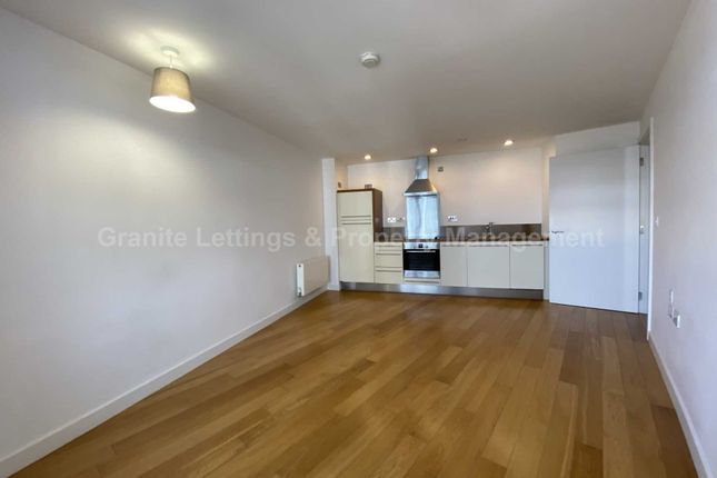 Apt 172, Islington Wharf, Great Ancoats Street, Manchester photo 4