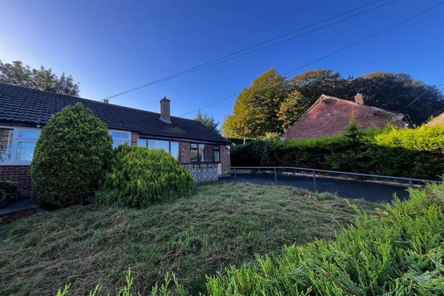 15, Holmfield Close, Huddersfield photo 4