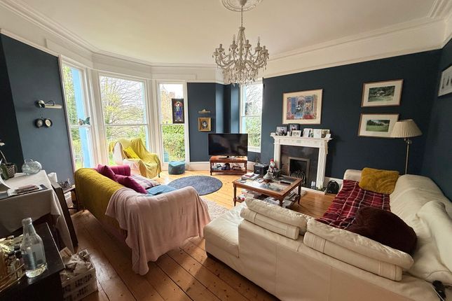 14 Vicarage Road, Torquay photo 3