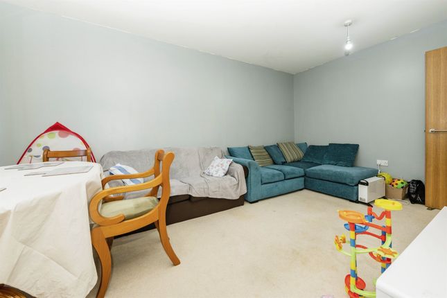 7, Malin Court, Hardings Close, Hemel Hempstead photo 3