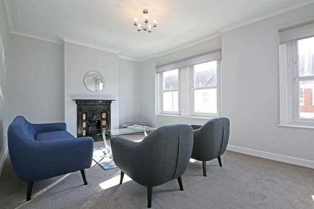 Thumbnail Flat to rent in Gilbey Road, Tooting, Tooting