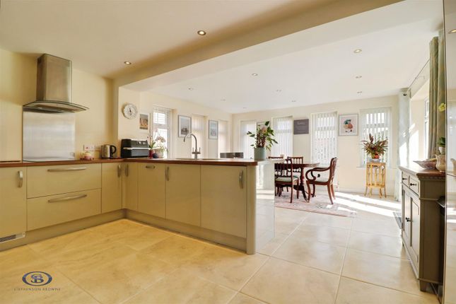 31, Sandbach Road, Stoke-On-Trent photo 2