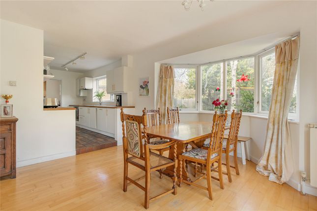 30, Courtland Avenue, Cambridgeshire photo 4