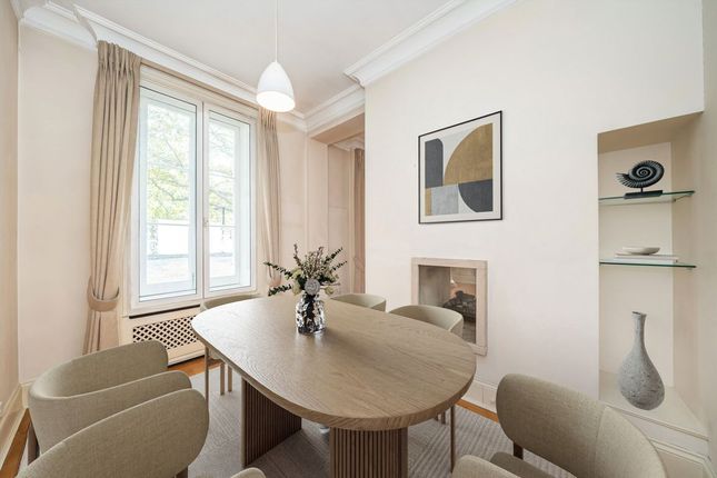 Holland Park Avenue, London photo 2