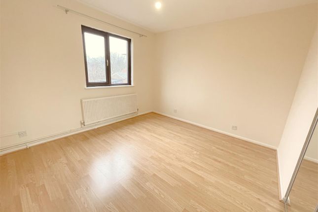 4, Durrans Court, Milton Keynes photo 4