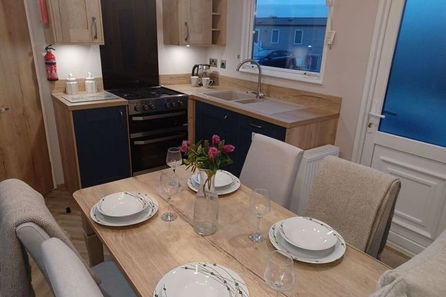 32, Garstang Road West, Lancashire photo 3